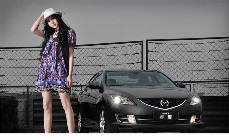 最新海马梦幻女郎窈窕模特壁纸