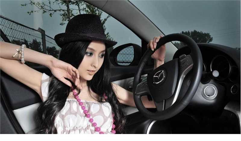 最新海马梦幻女郎窈窕模特壁纸