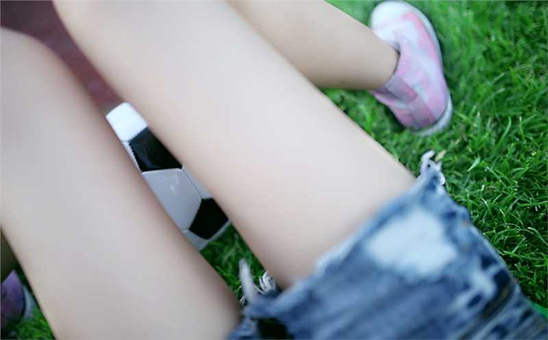 精选校园清新MM钟情绿荫赛场图册