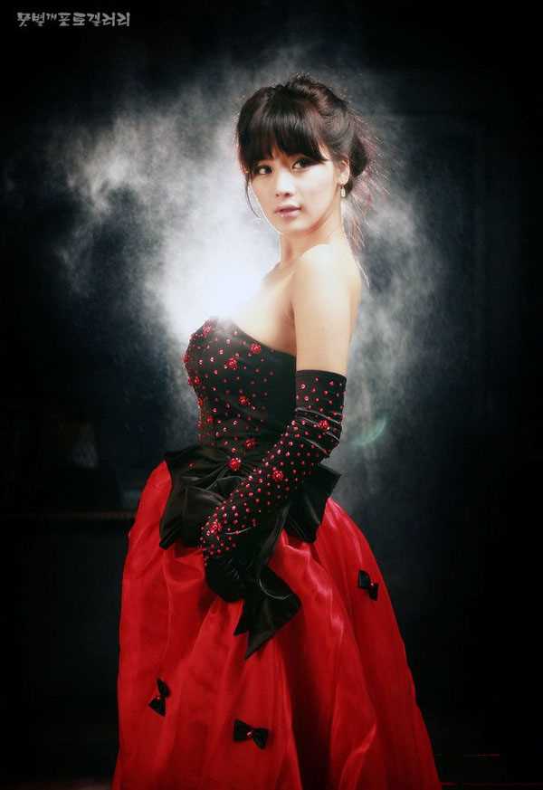 优质韩国美模林智慧高贵红裙装完美搭配图片