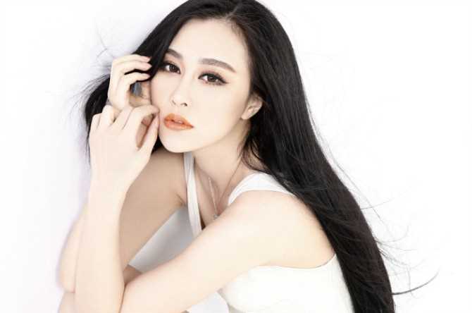 精选平面模特李洋子纯白私房图册