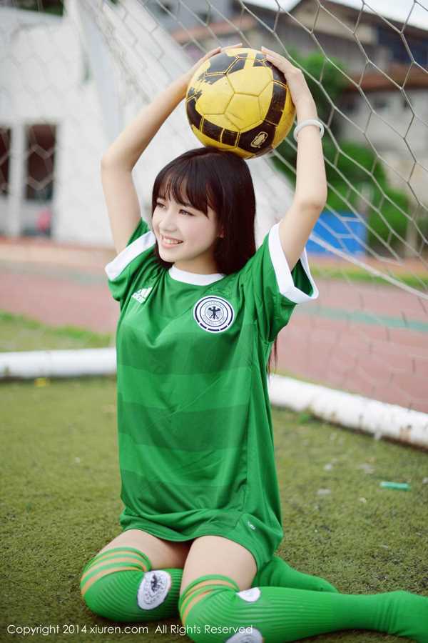 最新秀人嫩模闺房清纯壁纸