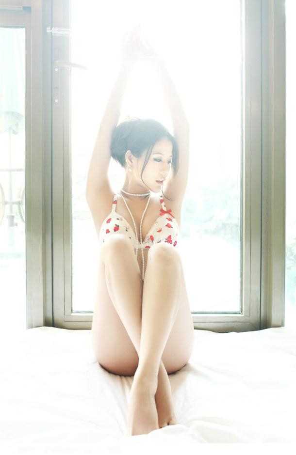 高清美女嫩模性感湿身私房照图集