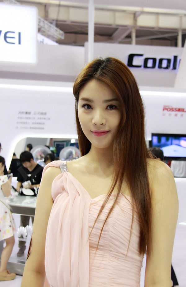 高清美艳模特长裙飘逸图集