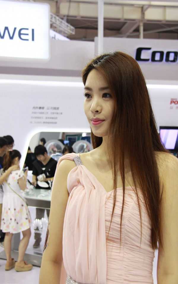 高清美艳模特长裙飘逸图集