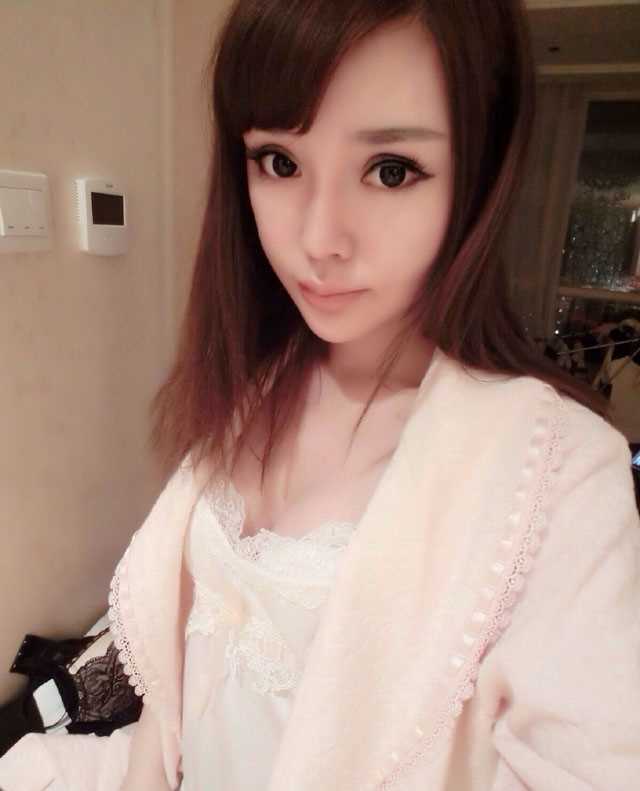 最新内地人气嫩模韩子萱照图集