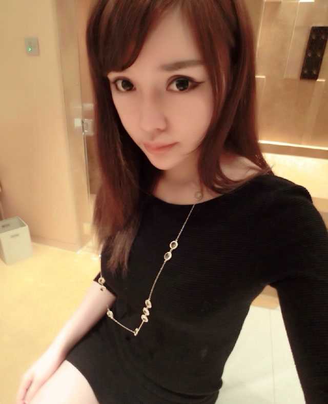 最新内地人气嫩模韩子萱照图集