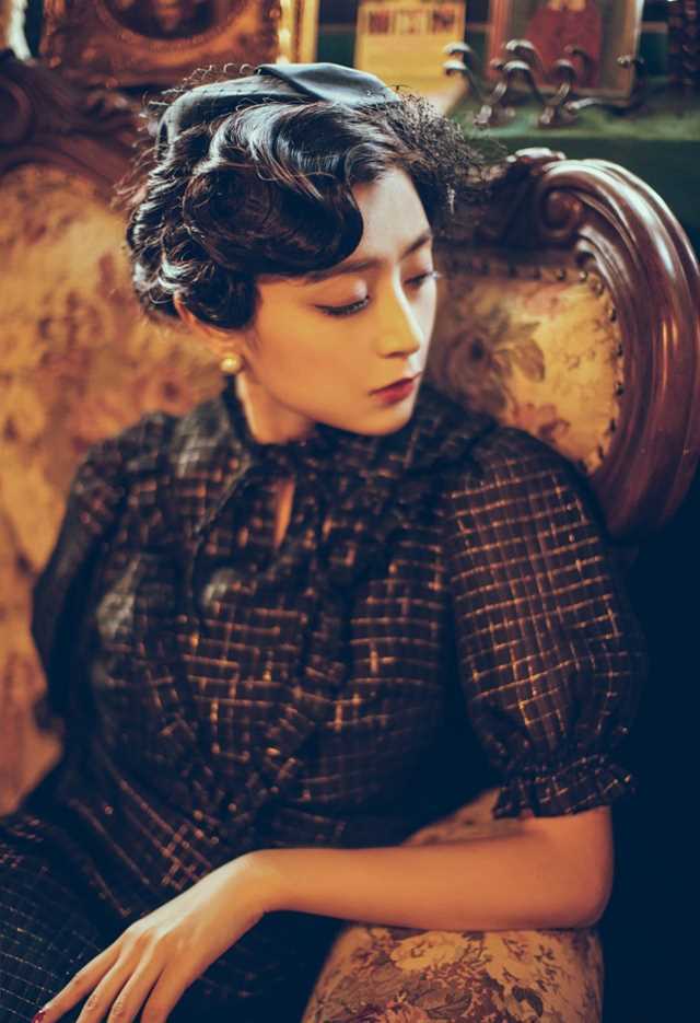 特别专辑依力复古风格妖娆妩媚图片