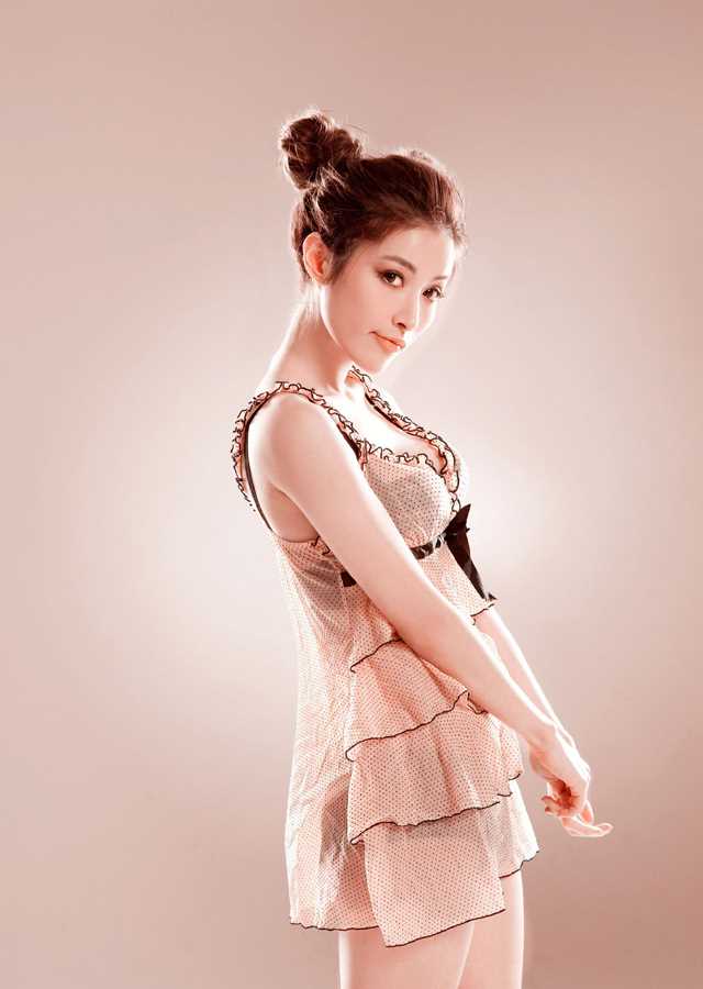 特别专辑何静momo清纯甜美