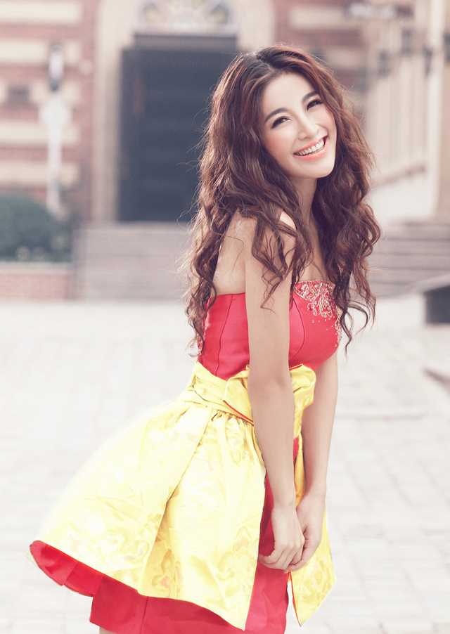 特别专辑何静momo清纯甜美