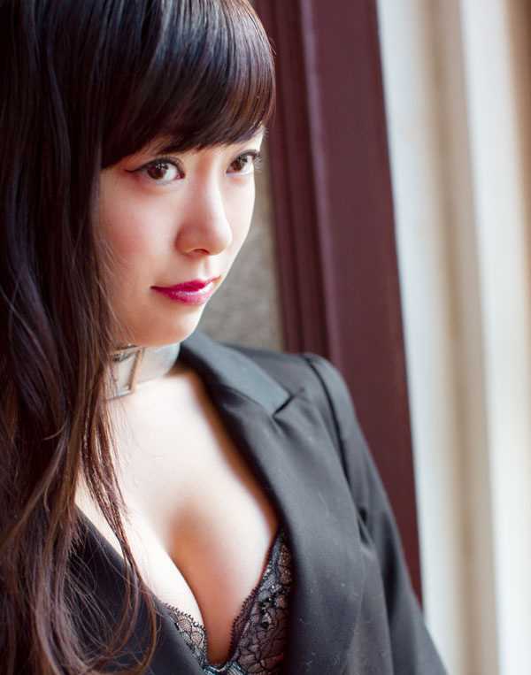 精选渡边美优纪性感黑丝袜人极了图册