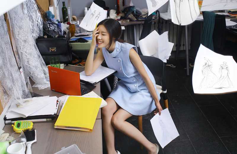 特别专辑马昕墨变身职业上班OL图片