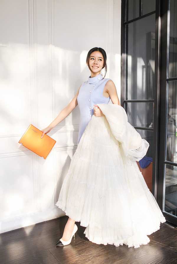 特别专辑马昕墨变身职业上班OL图片