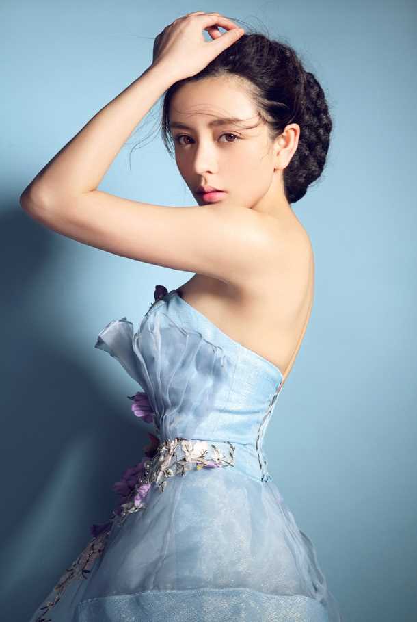 最全模特高兮妍蓝裙妩媚动人相册