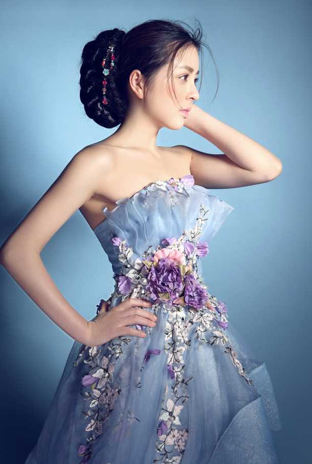 最全模特高兮妍蓝裙妩媚动人相册