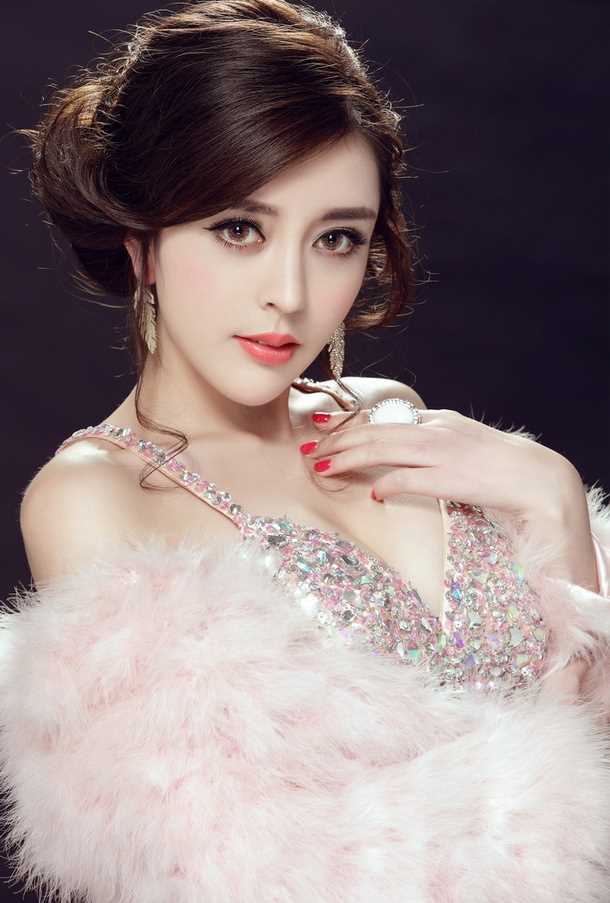 最全高兮妍性感露胸高清相册