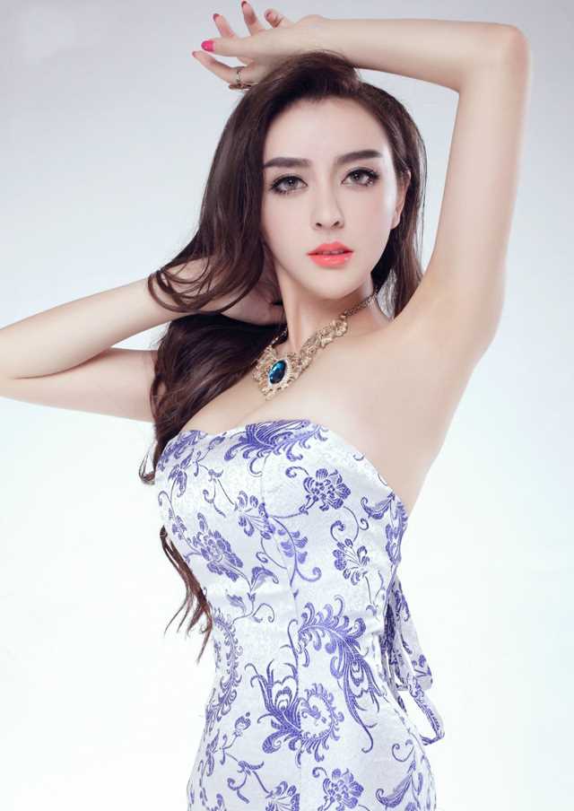 精选高兮妍变身性感小腰精图册