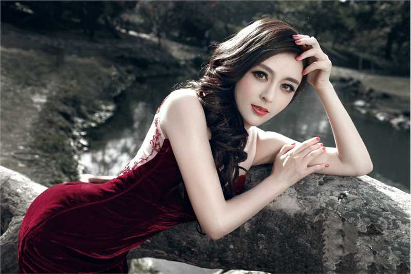 最全大胸美女高兮妍红裙性感诱人相册