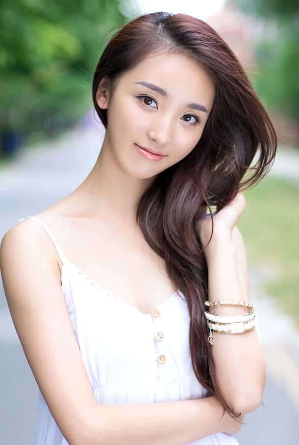 最新褚萌琦小清新唯美壁纸