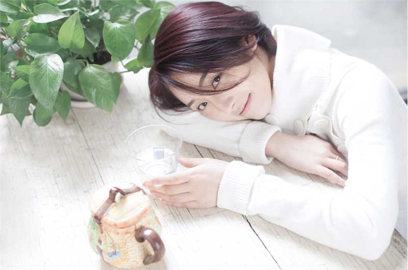 精选褚萌琦纯白清纯可人图册