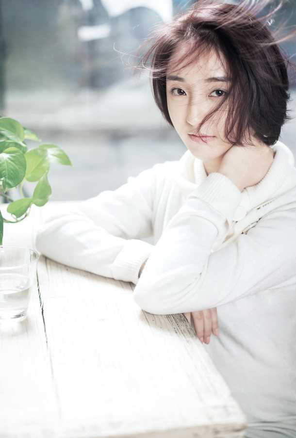 精选褚萌琦纯白清纯可人图册