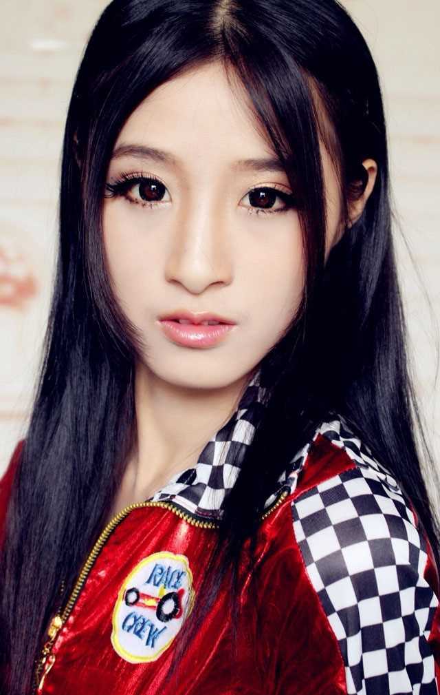 特别专辑美女程茧儿性感魅惑图片