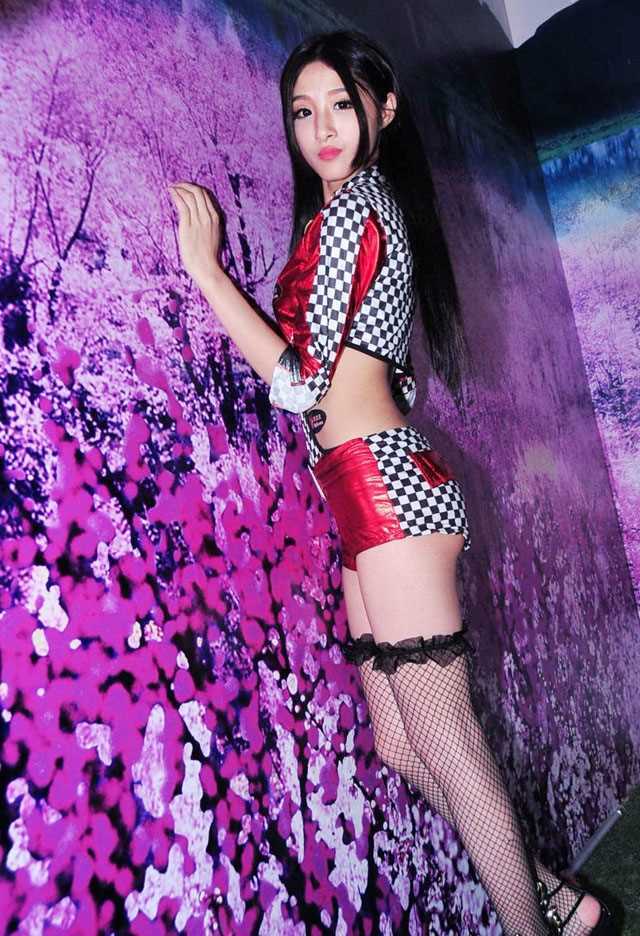 特别专辑美女程茧儿性感魅惑图片