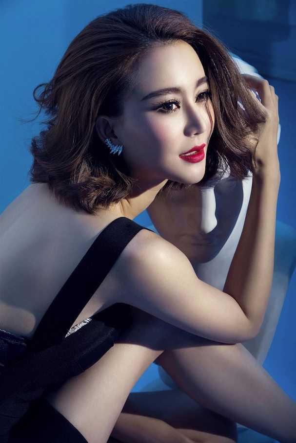 最新金釨沫难自持壁纸