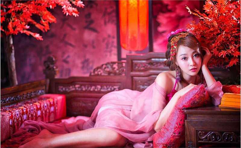 精选美女祁迹古装惹火香艳博眼球图册