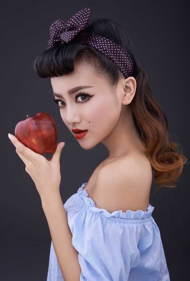 优质喻曦复古宛如油画美人图片