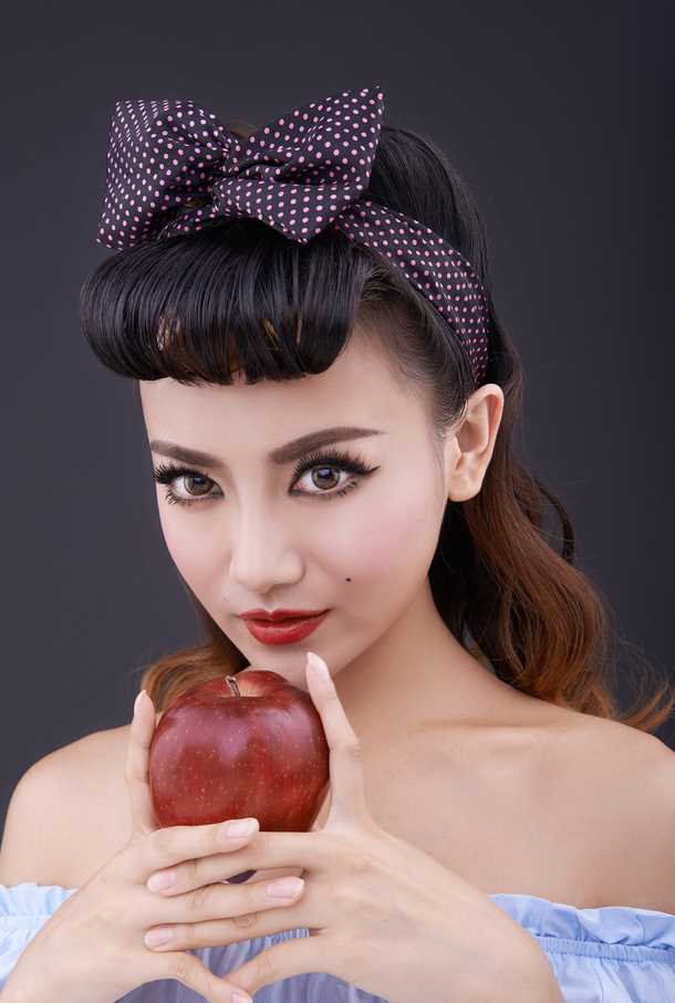 优质喻曦复古宛如油画美人图片