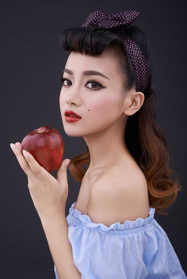 优质喻曦复古宛如油画美人图片