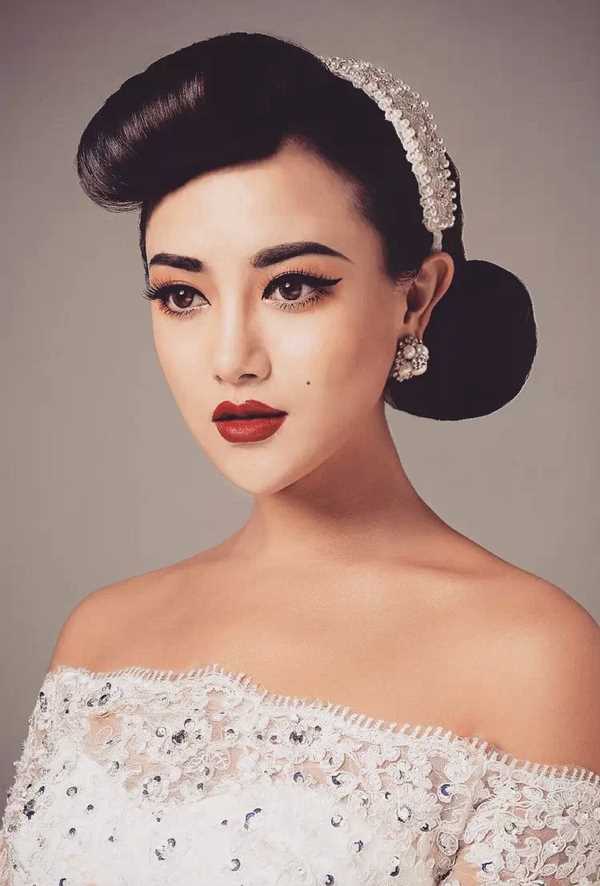 优质喻曦复古宛如油画美人图片