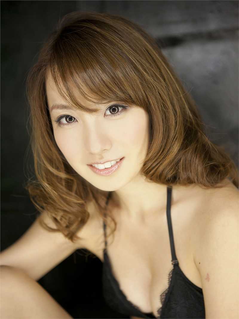 最全黑色比基尼美女山本梓套图相册