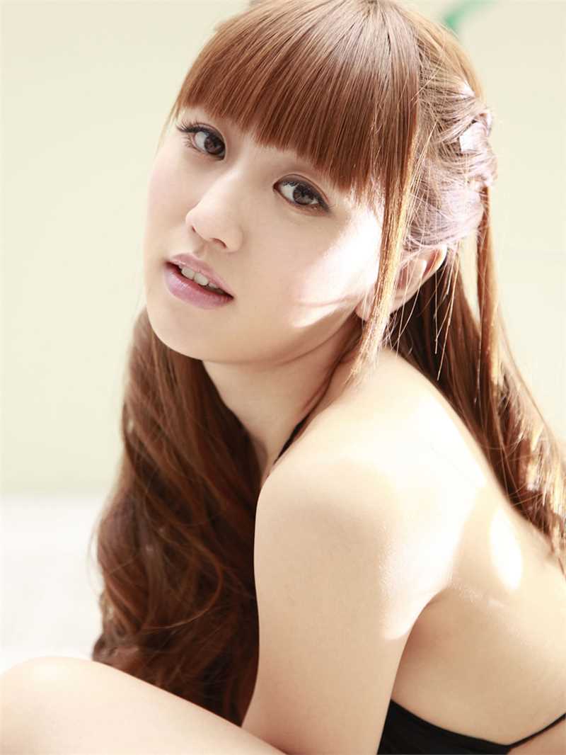 最全冷艳比基尼美女中村知世壁纸