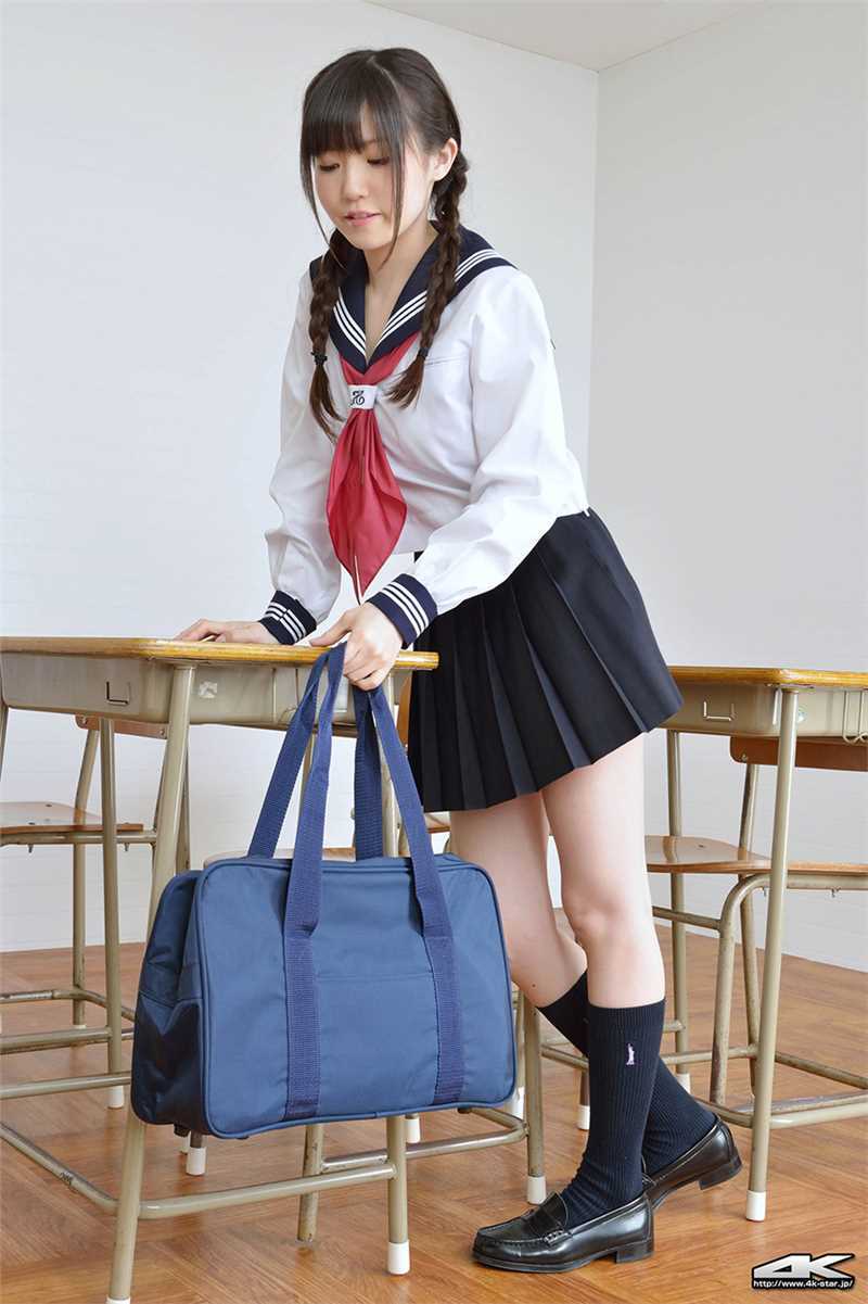 优质制服美女久宥茜图片