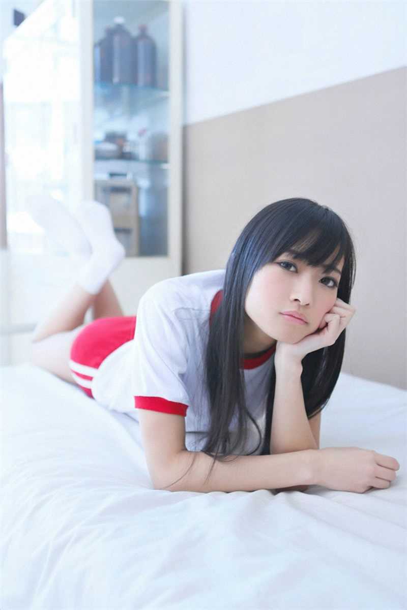 优质清纯学妹那奈体育课图片