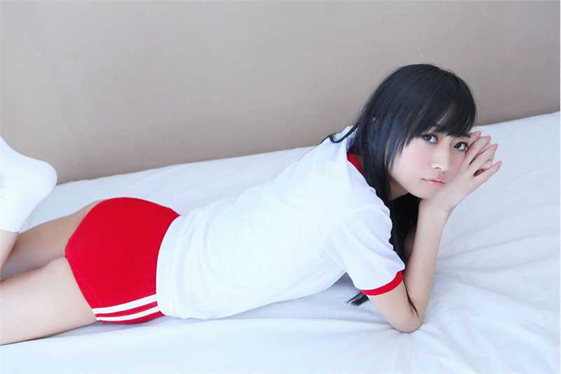 优质清纯学妹那奈体育课图片