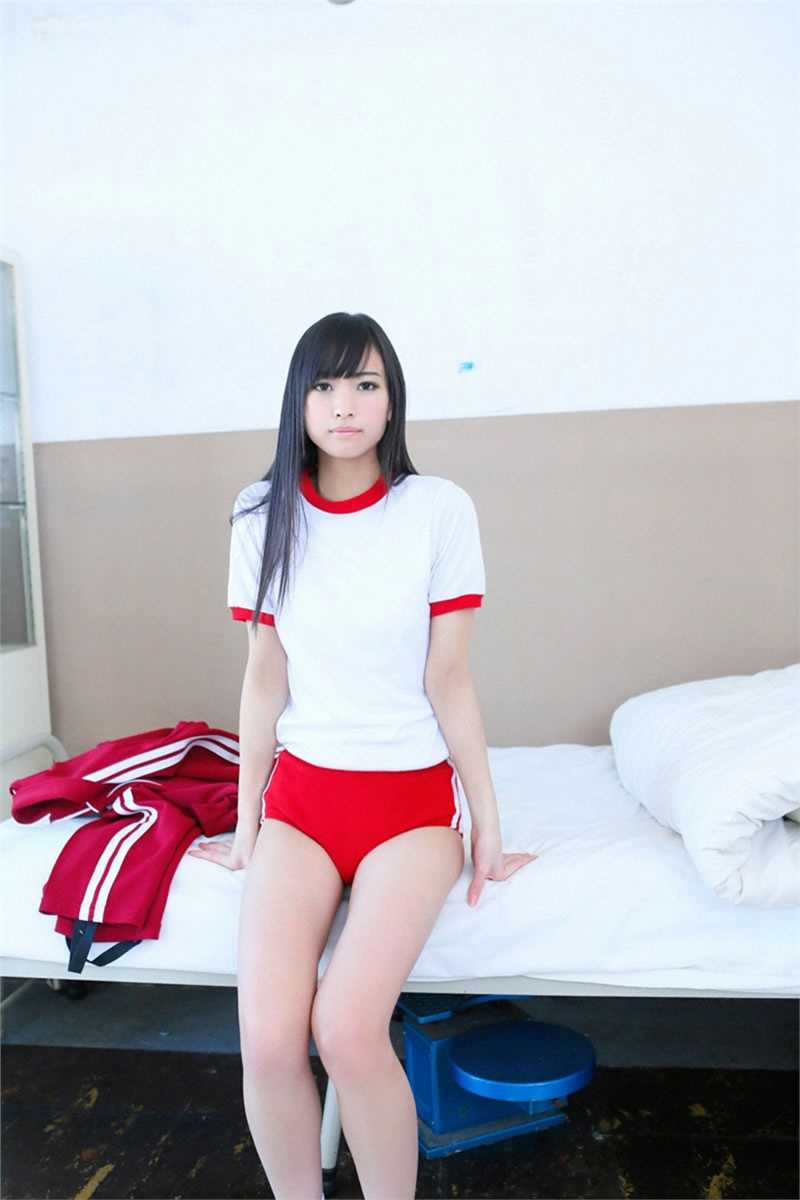 优质清纯学妹那奈体育课图片