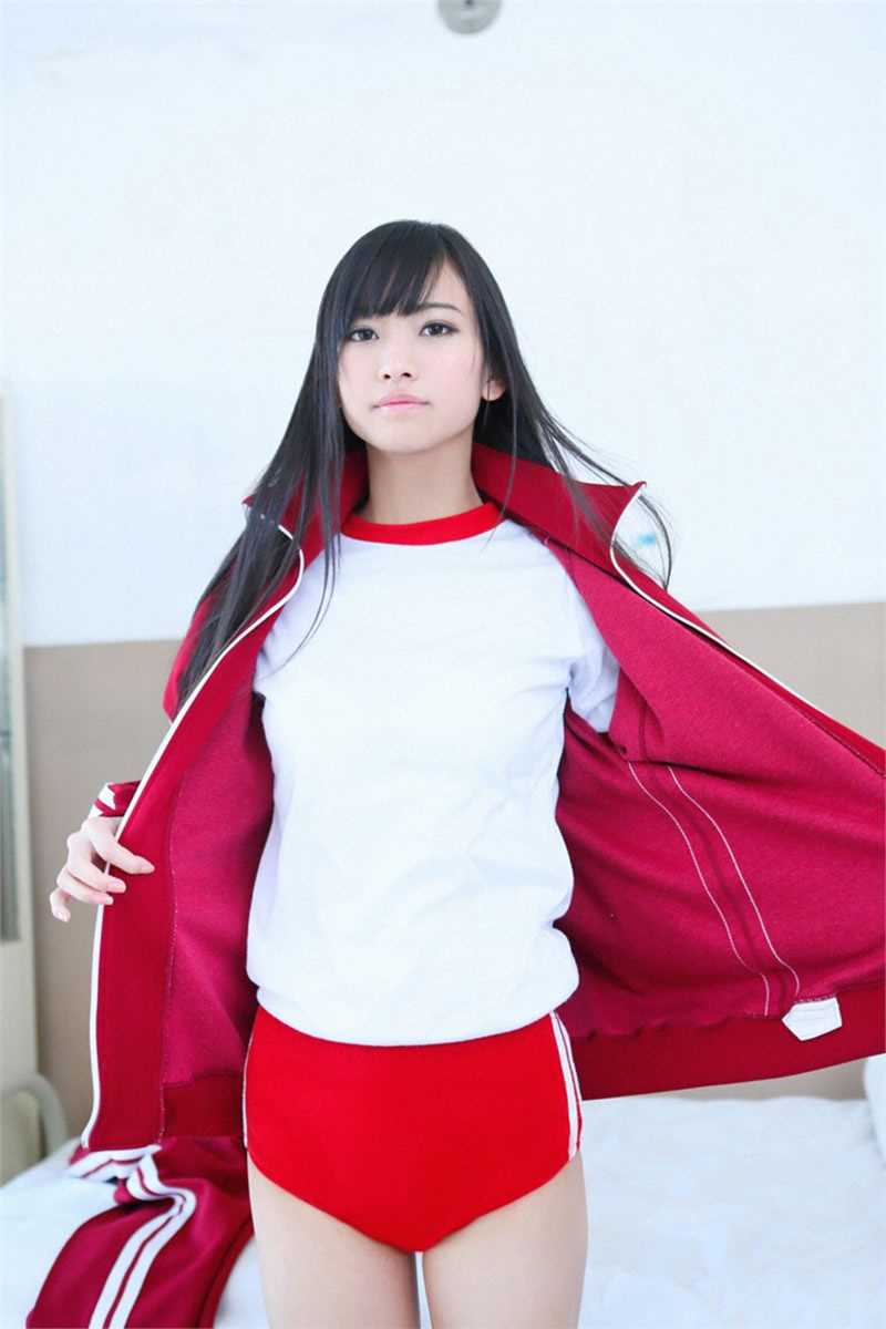 优质清纯学妹那奈体育课图片