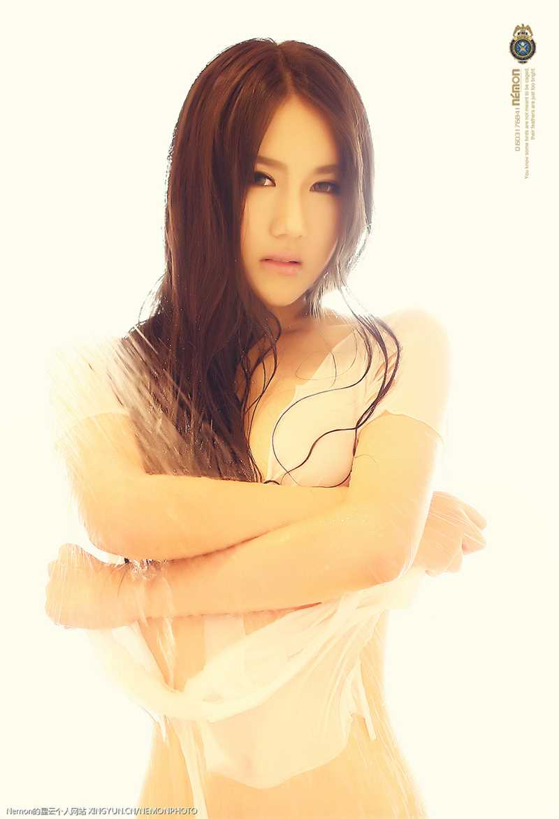 精选卖萌兔女郎完美身材私房图册