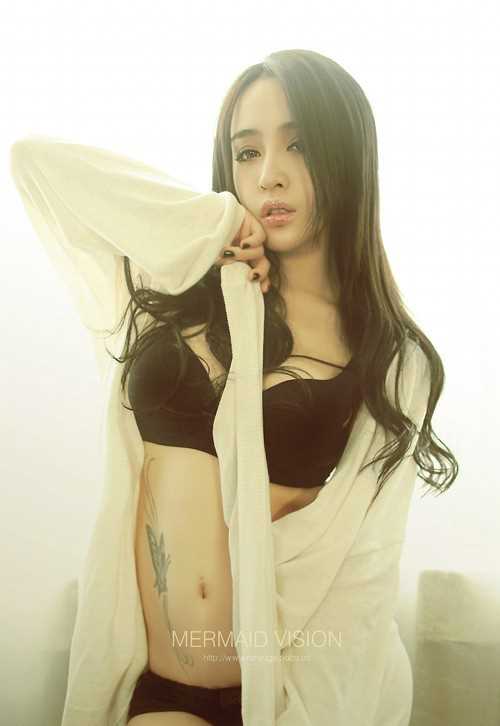 精选性感Baby居家诱惑图片图册