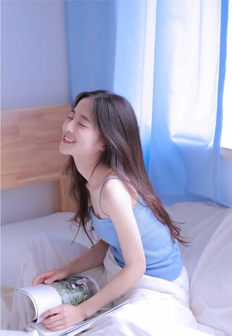 最新皮衣女子几分帅气几分性感壁纸