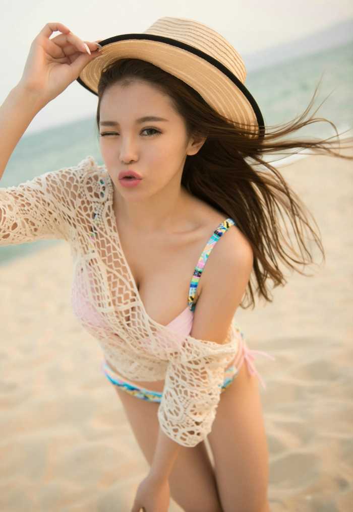 优质高清海边清凉美女刘希娅图片