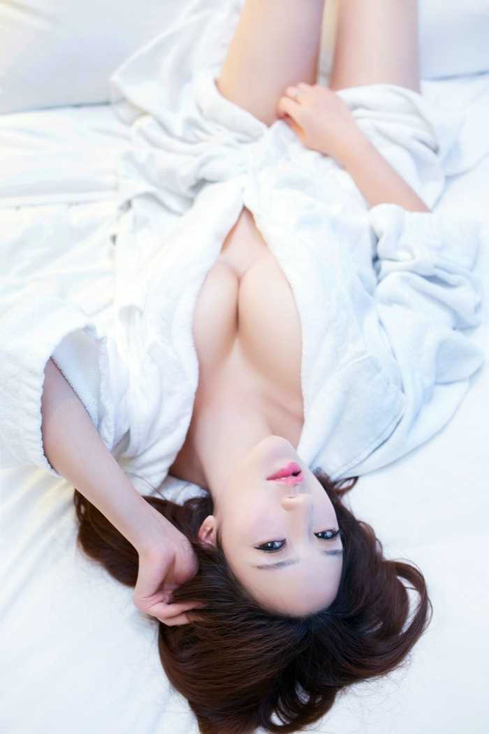 翘臀波涛王明明的私房诱惑