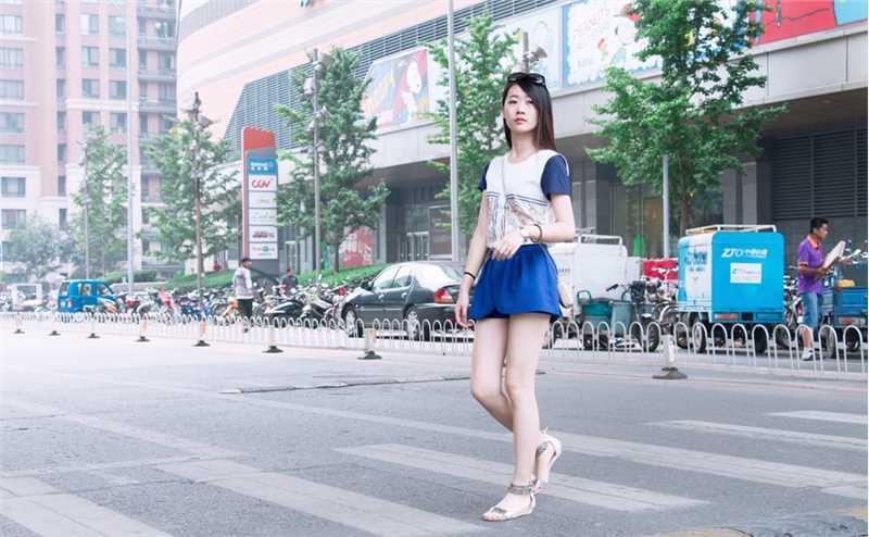 高清街头偶遇街拍少女图册