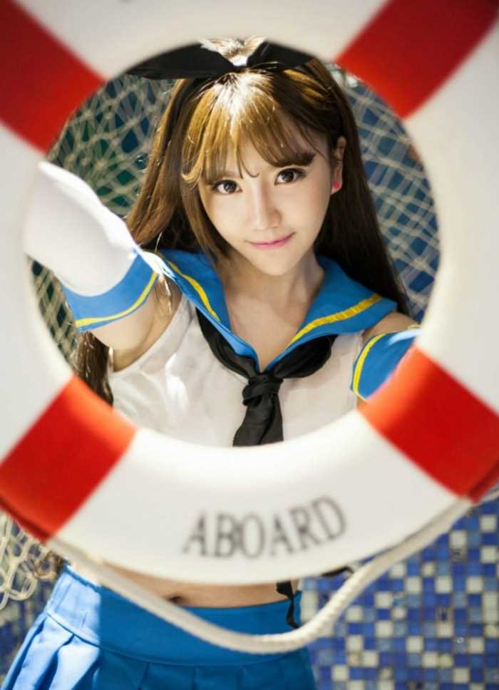 特别专辑卷发美女艾西的制服兔女郎造型图片