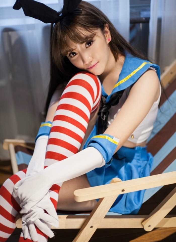 特别专辑卷发美女艾西的制服兔女郎造型图片