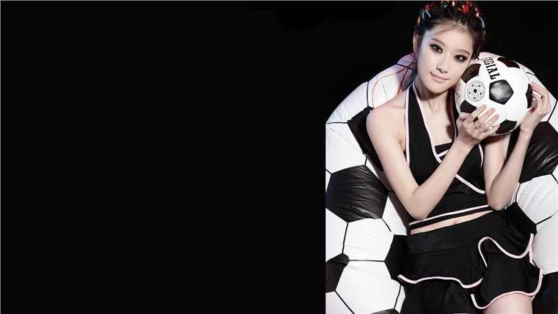 最新足球宝贝张意如性感高清壁纸图集