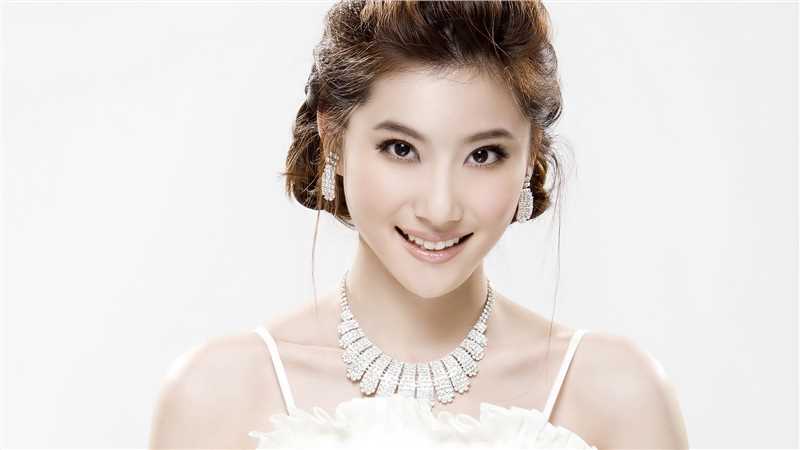 最新足球宝贝张意如性感高清壁纸图集